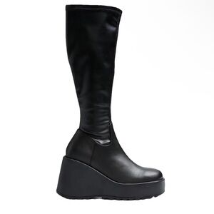 Steve Madden Black Platform Leather Boots